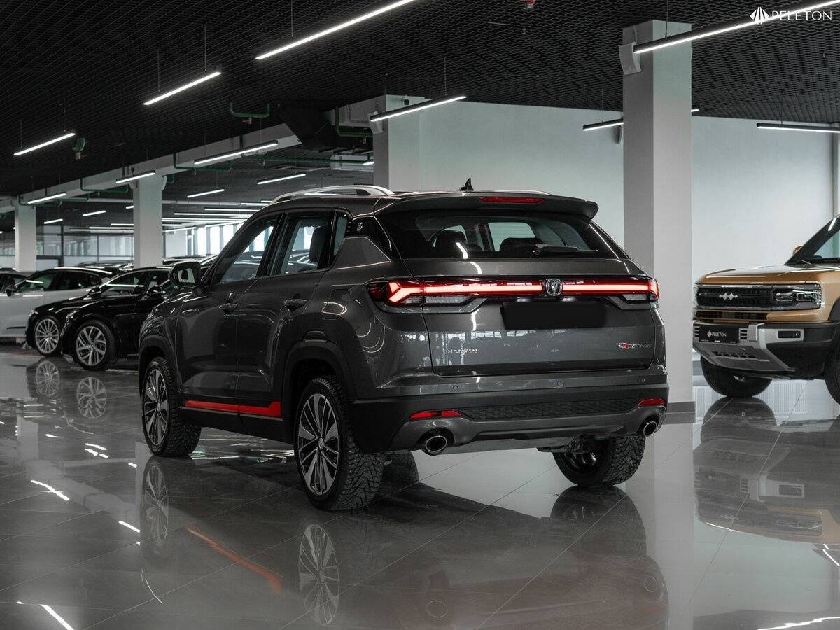 Б/У Чанган CS35 Plus 2023 года. Фото: #3