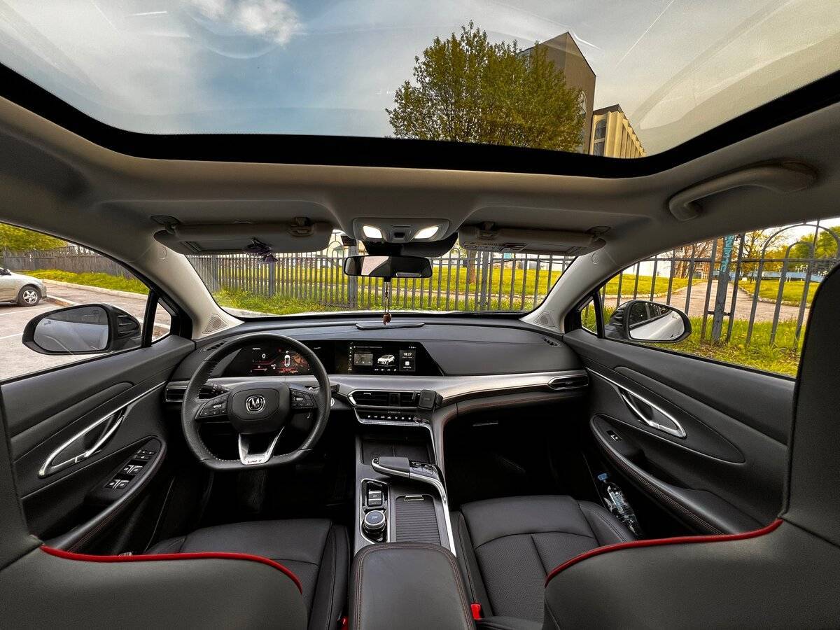 Б/У Чанган УНИ-Т 2023 года. Фото: #7