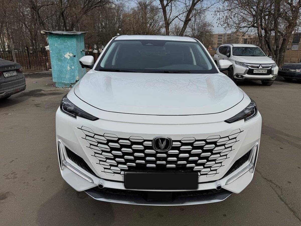 Б/У Чанган УНИ-К 2024 года. Фото: #1