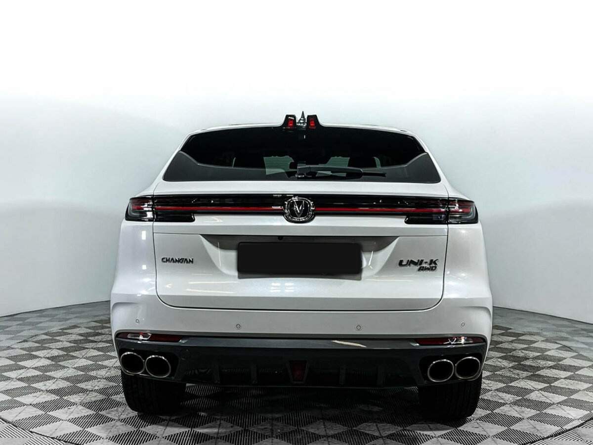 Б/У Чанган УНИ-К 2023 года. Фото: #4