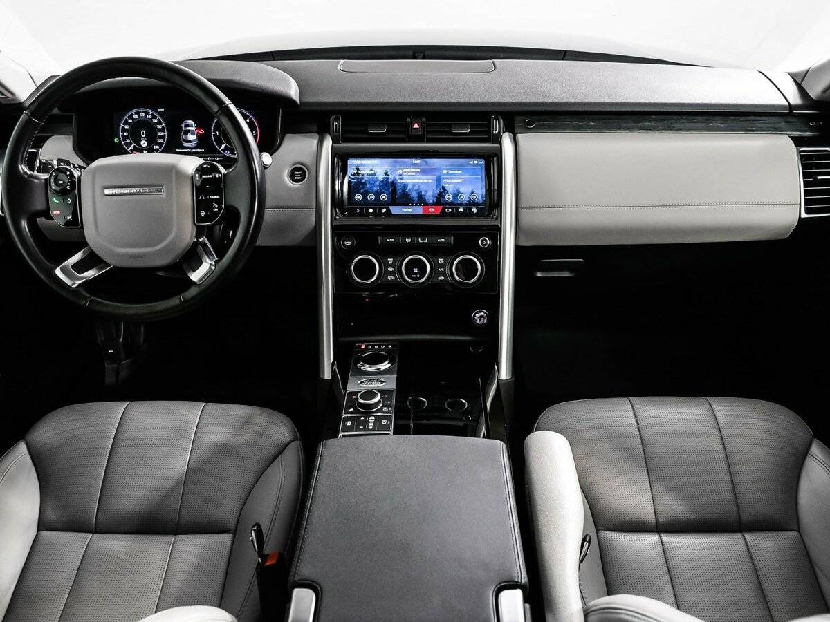 Б/У Лэнд Ровер Дискавери 2018 года. Фото: #7