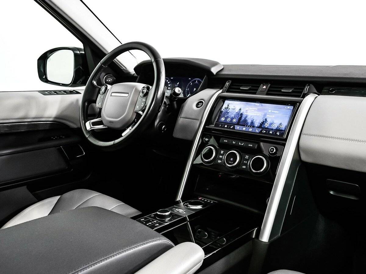 Б/У Лэнд Ровер Дискавери 2018 года. Фото: #9