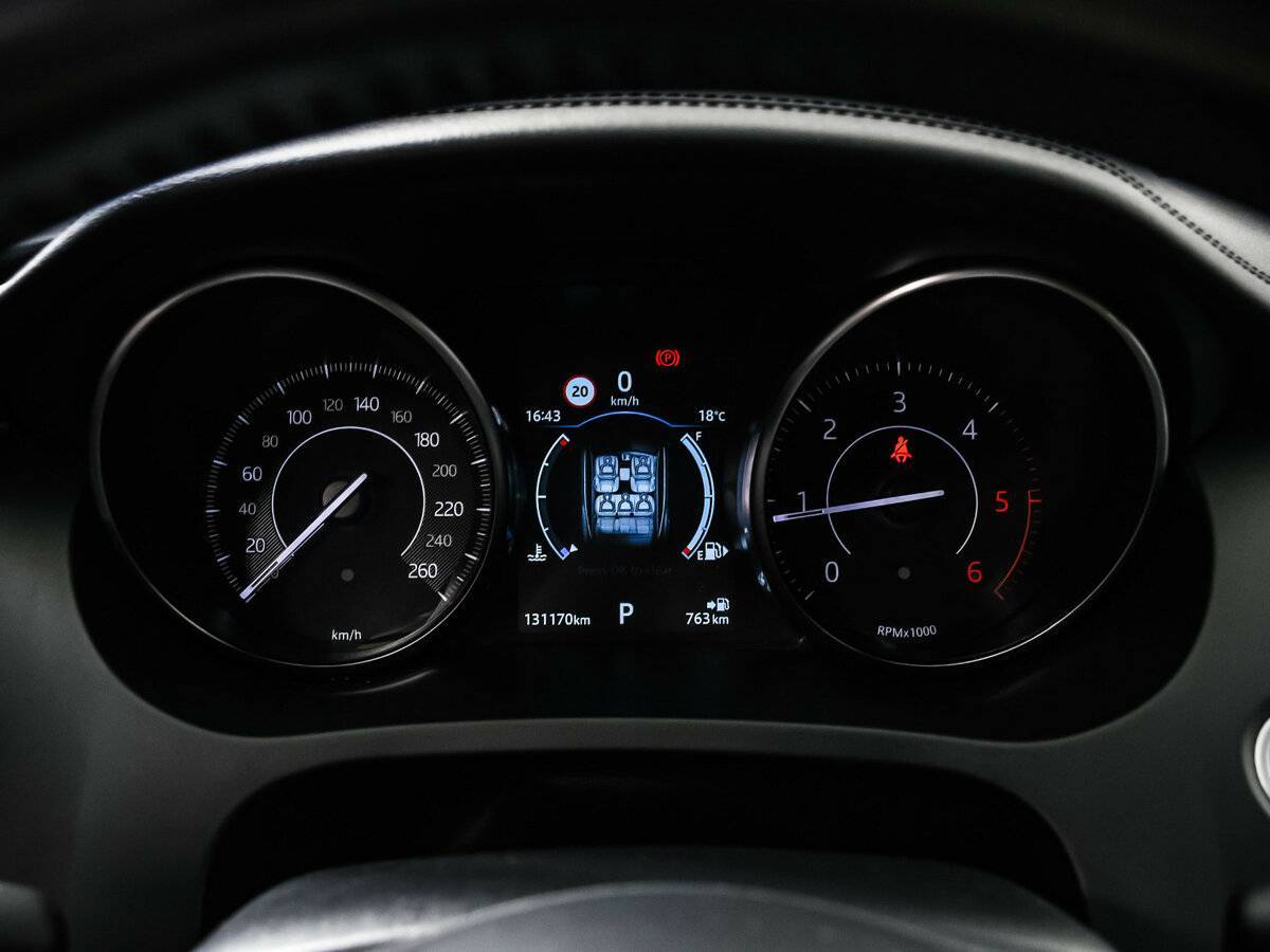 Б/У Ягуар Е-Пэйс 2018 года. Фото: #9