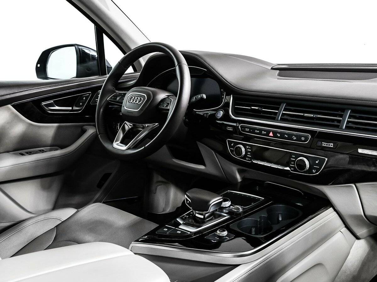 Б/У Ауди К7 2019 года. Фото: #8