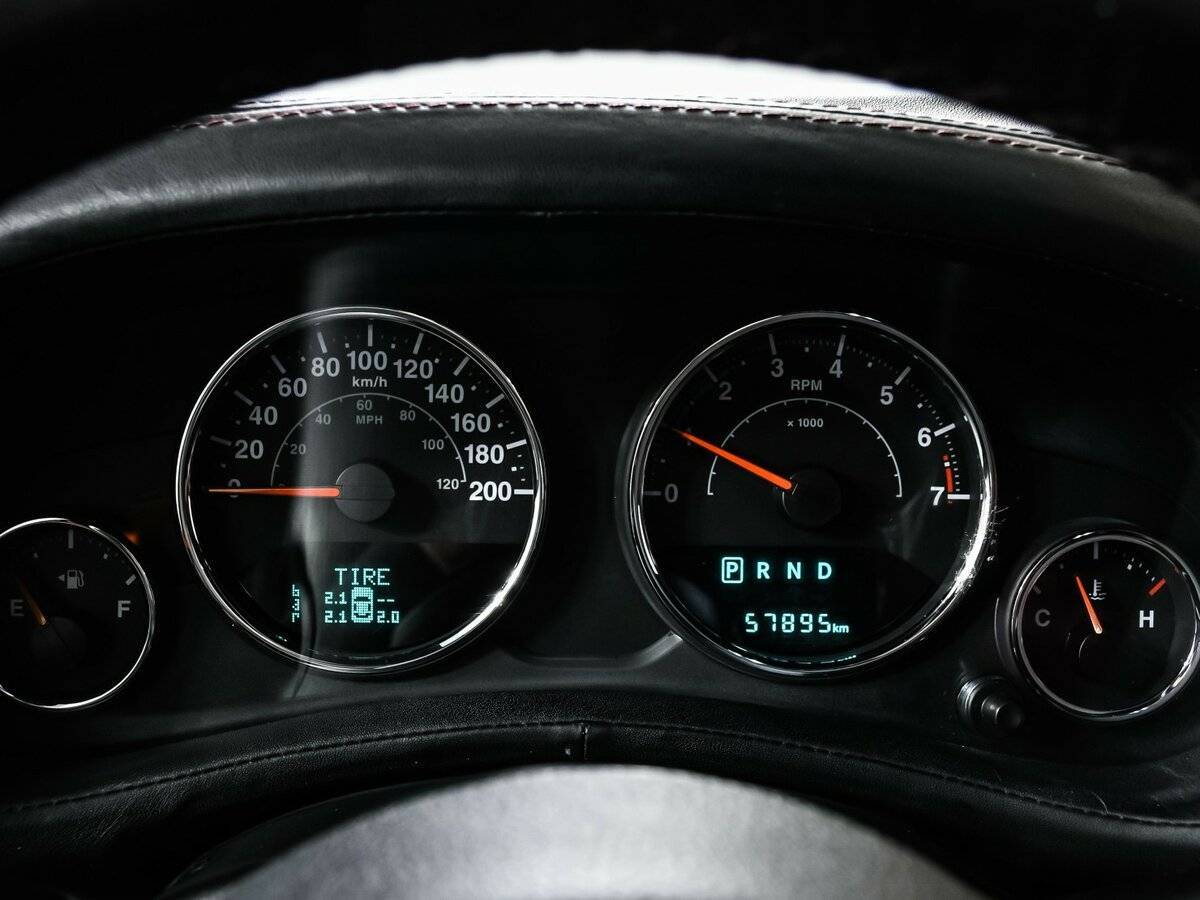 Б/У Джип Вранглер 2014 года. Фото: #9