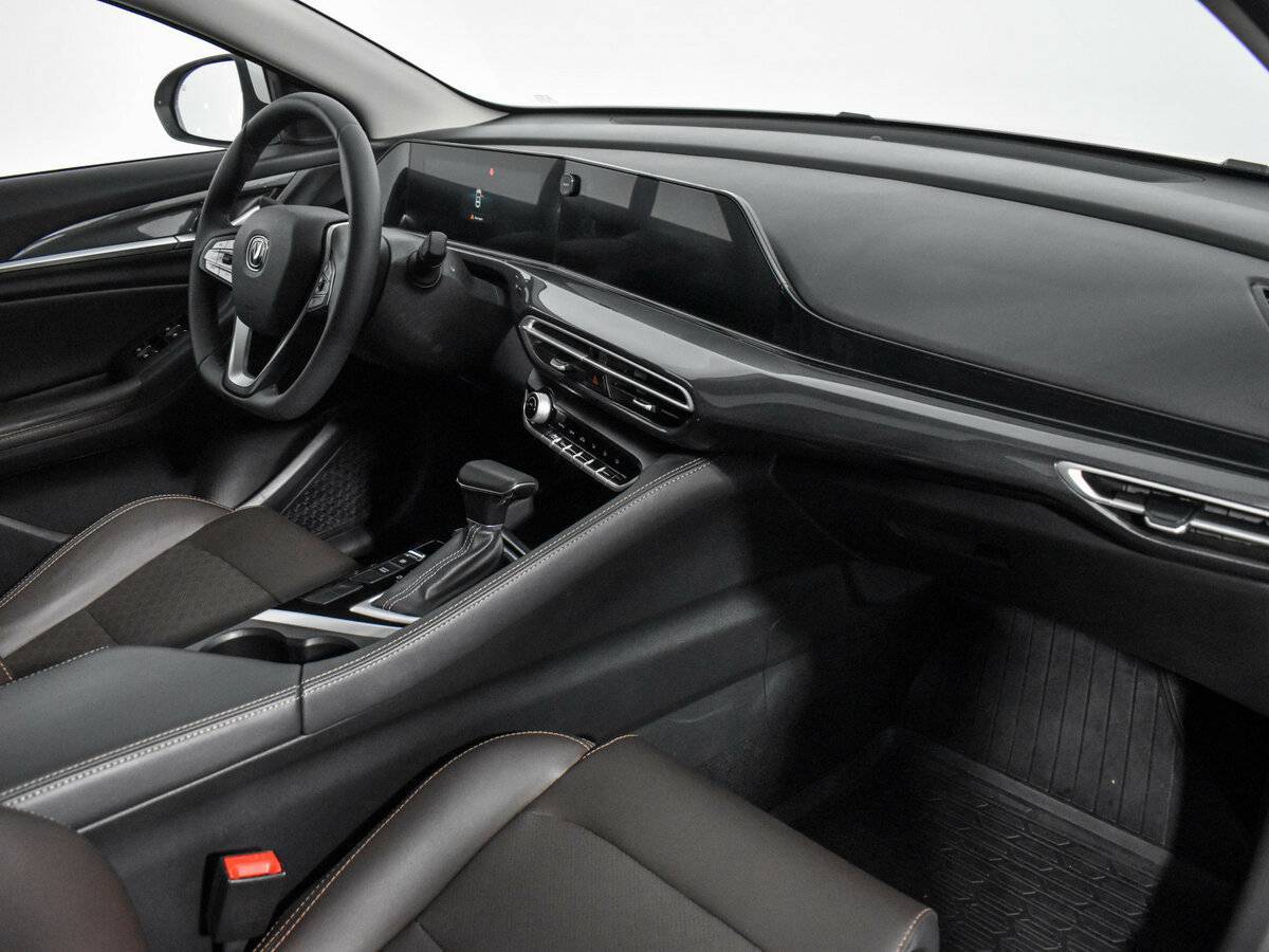 Б/У Чанган Еадо Плюс 2023 года. Фото: #11