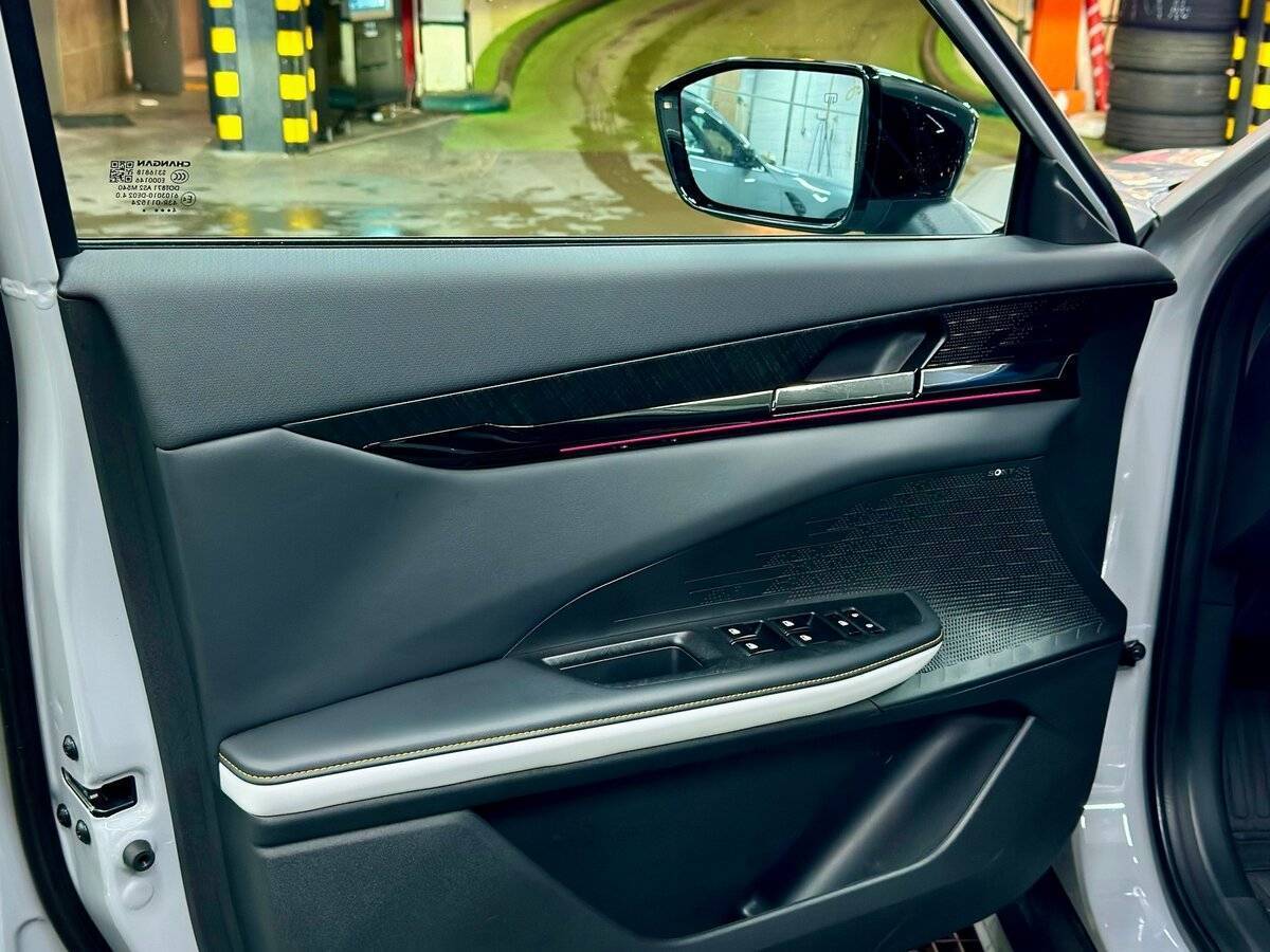 Б/У Чанган УНИ-В 2024 года. Фото: #10