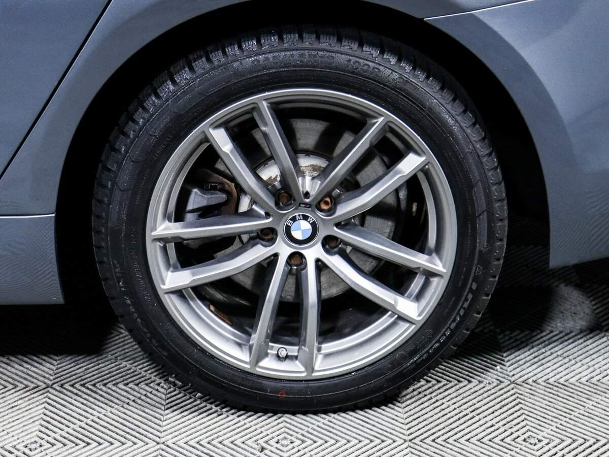 Б/У БМВ 5 серии 2019 года. Фото: #11