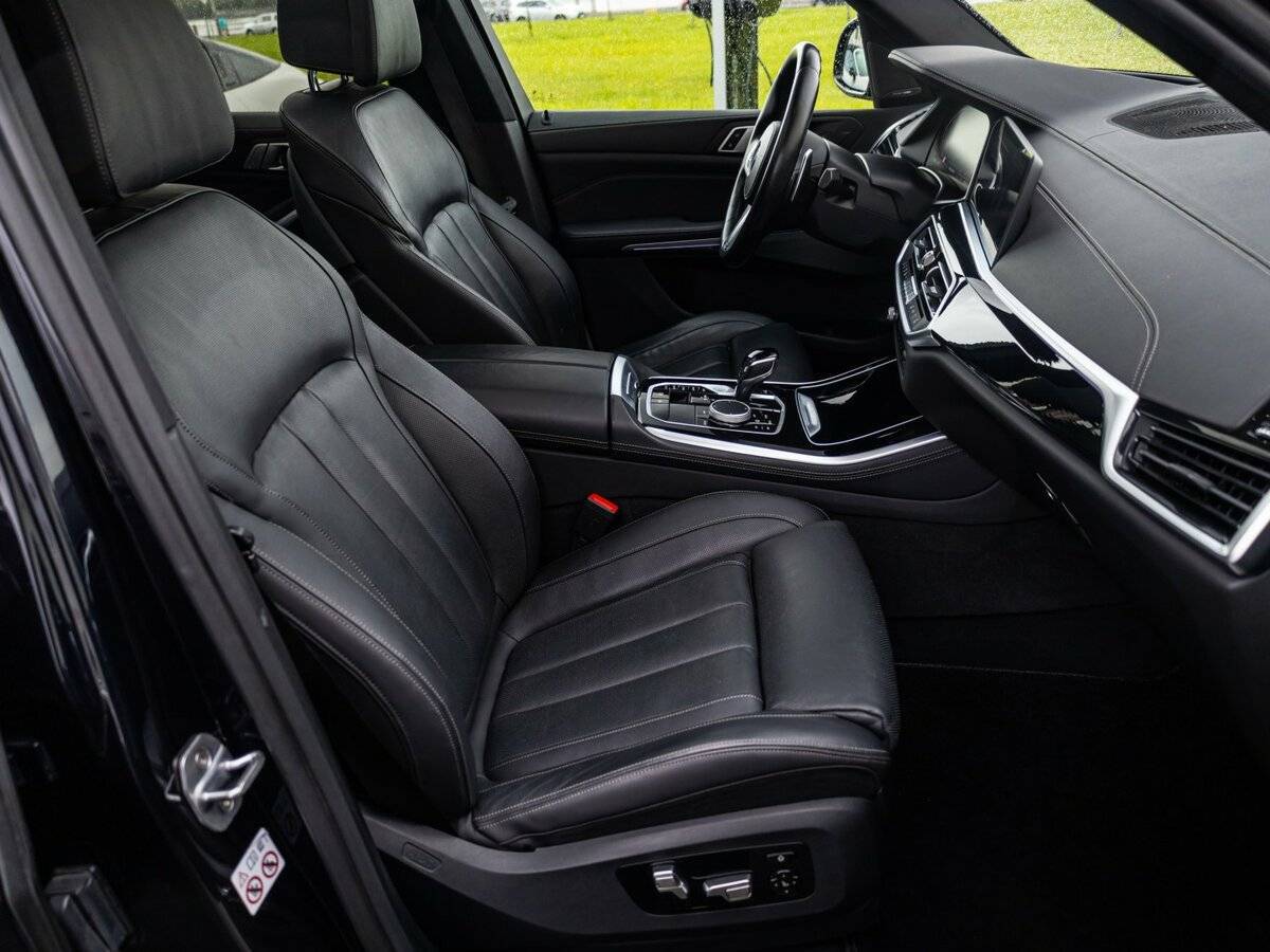 Б/У БМВ Икс5 2019 года. Фото: #12