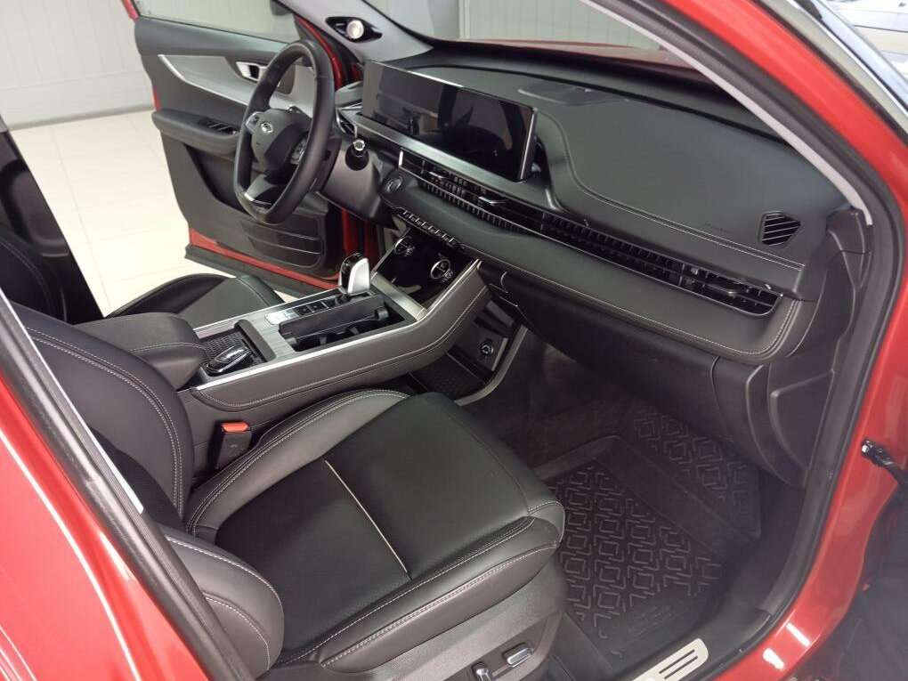 Б/У Чери Tiggo 7 Pro Plug-in Hybrid 2023 года. Фото: #11