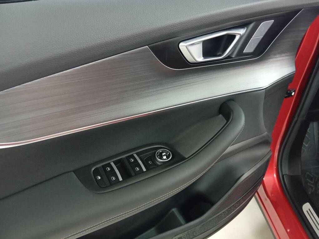 Б/У Чери Tiggo 7 Pro Plug-in Hybrid 2023 года. Фото: #17