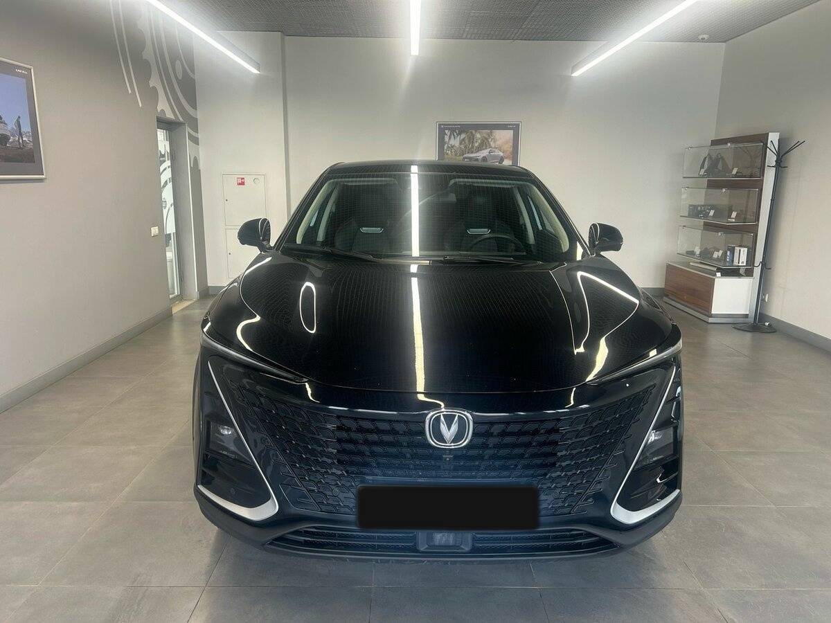 Б/У Чанган УНИ-Т 2023 года. Фото: #1