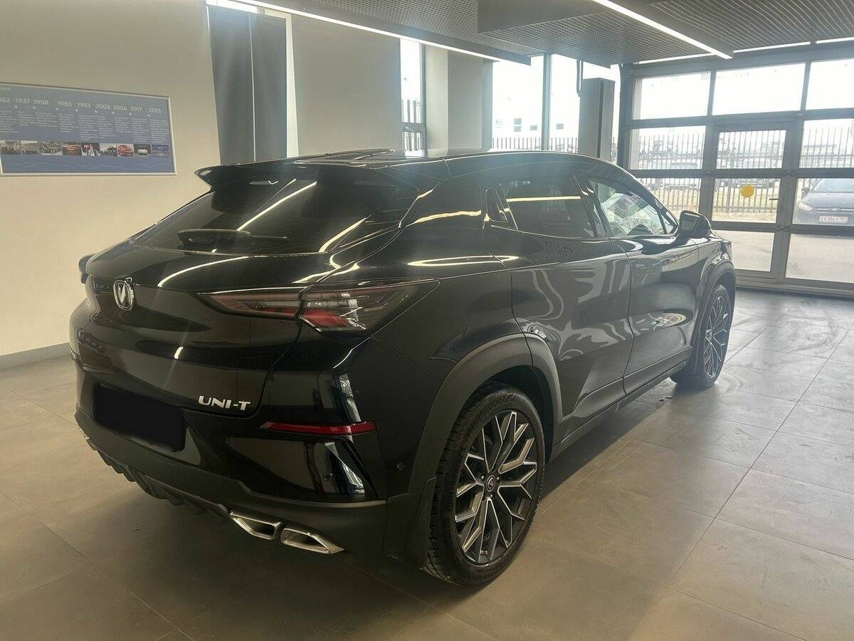 Б/У Чанган УНИ-Т 2023 года. Фото: #3