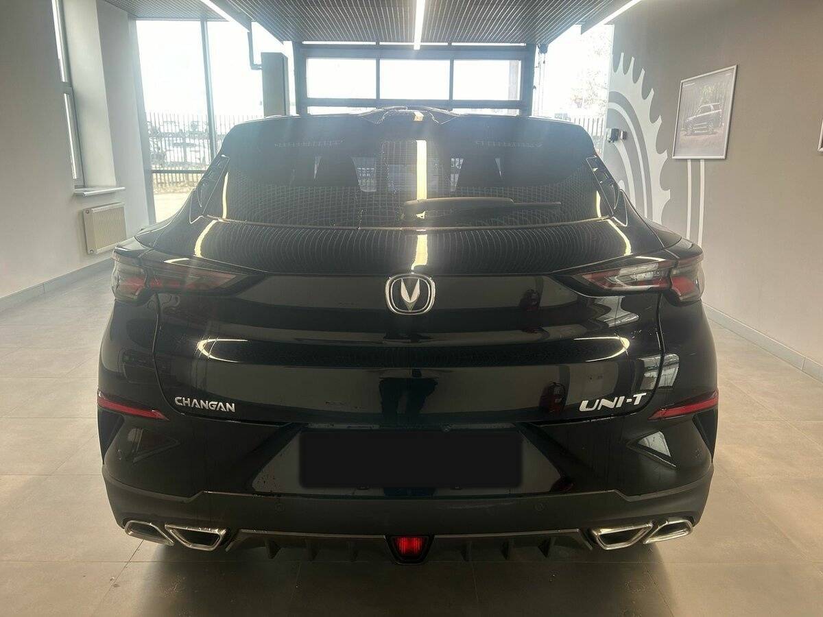 Б/У Чанган УНИ-Т 2023 года. Фото: #4