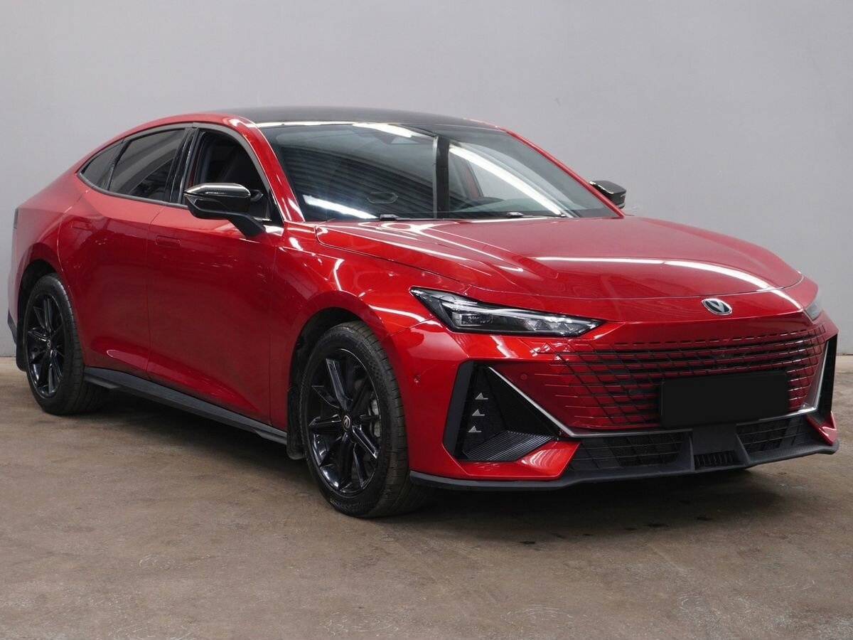 Б/У Чанган УНИ-В 2023 года. Фото: #2