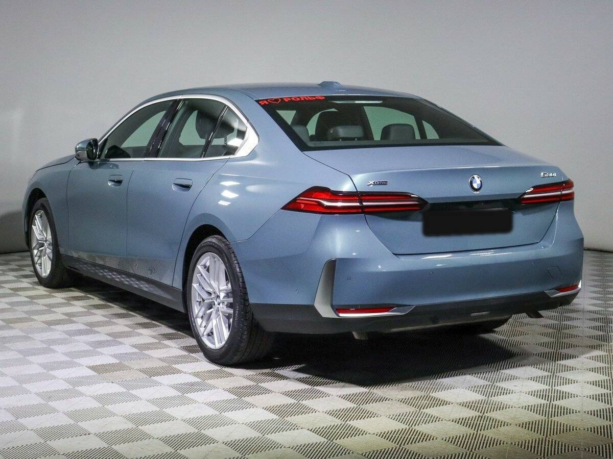 Б/У БМВ 5 серии 2023 года. Фото: #6