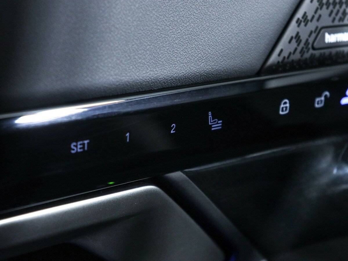 Б/У БМВ 5 серии 2023 года. Фото: #21