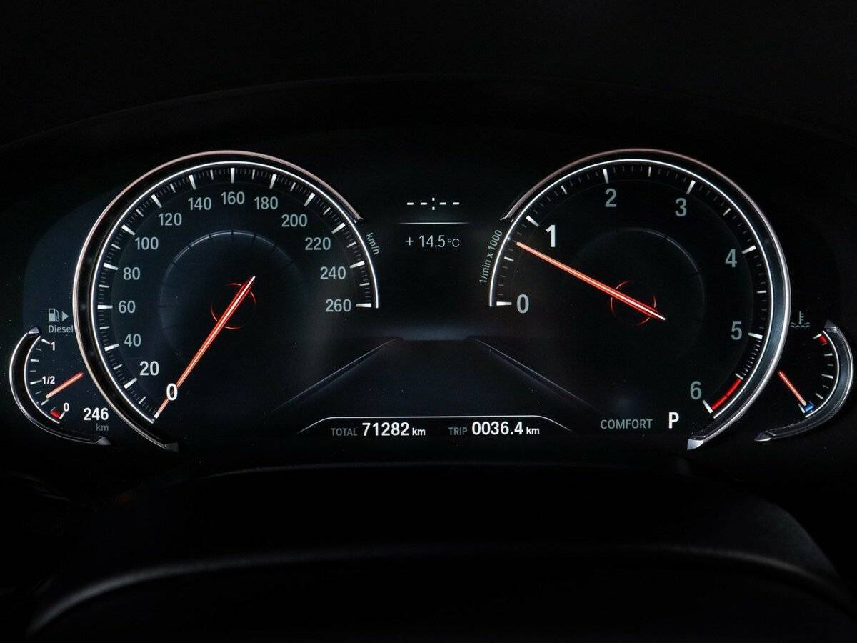 Б/У БМВ 5 серии 2018 года. Фото: #10