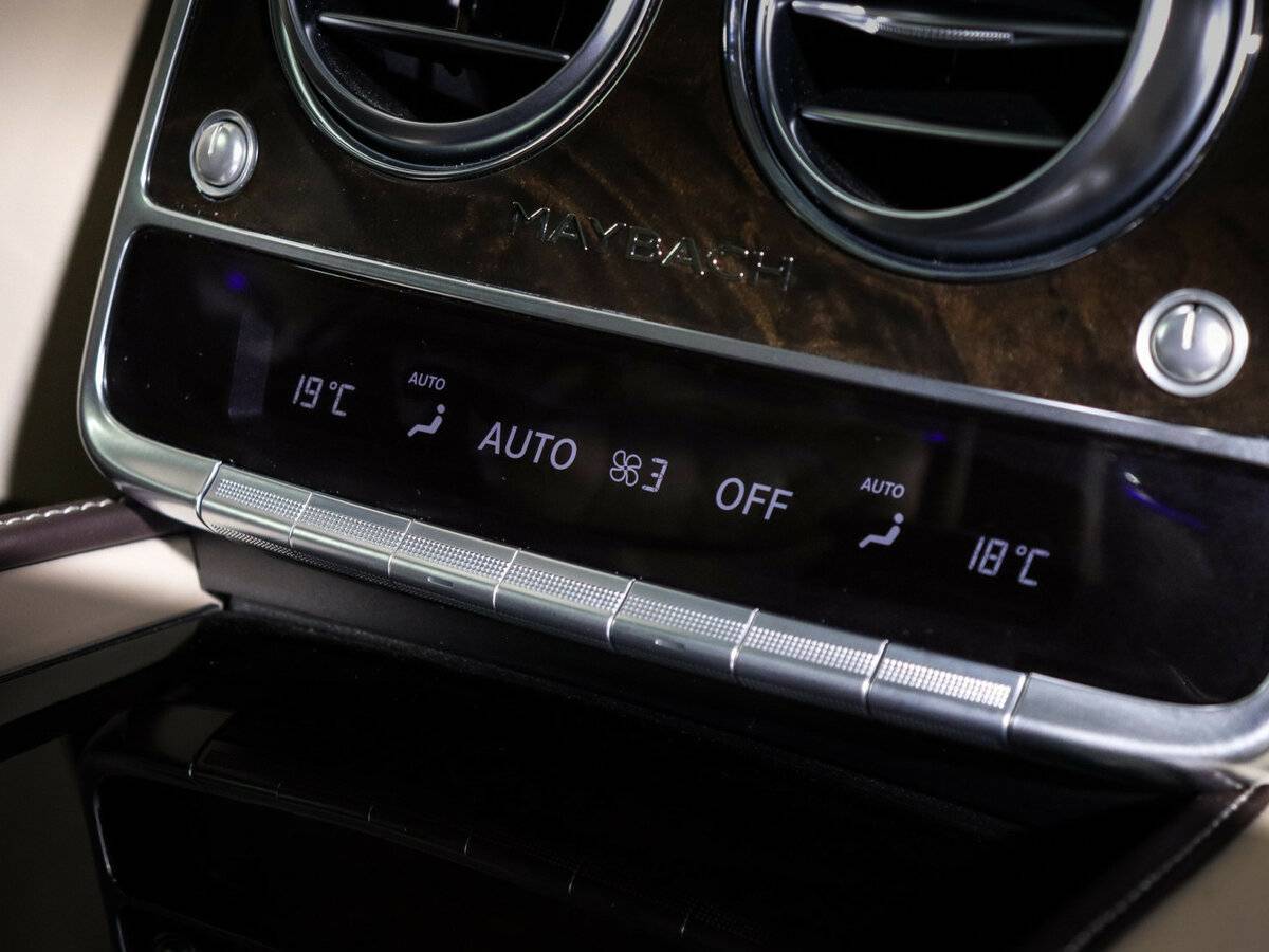 Б/У Мерседес-Бенц Майбах С-Класс 2016 года. Фото: #20