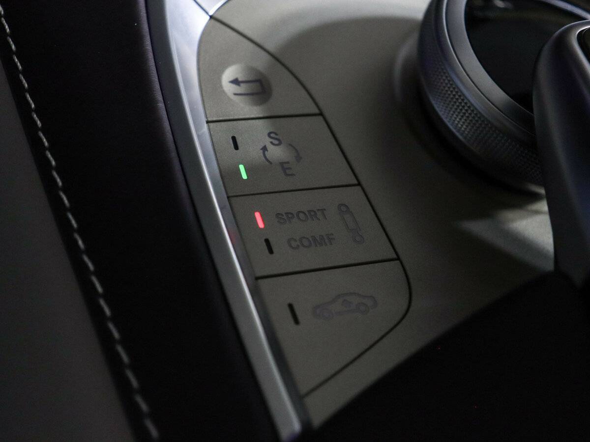 Б/У Мерседес-Бенц Майбах С-Класс 2016 года. Фото: #38