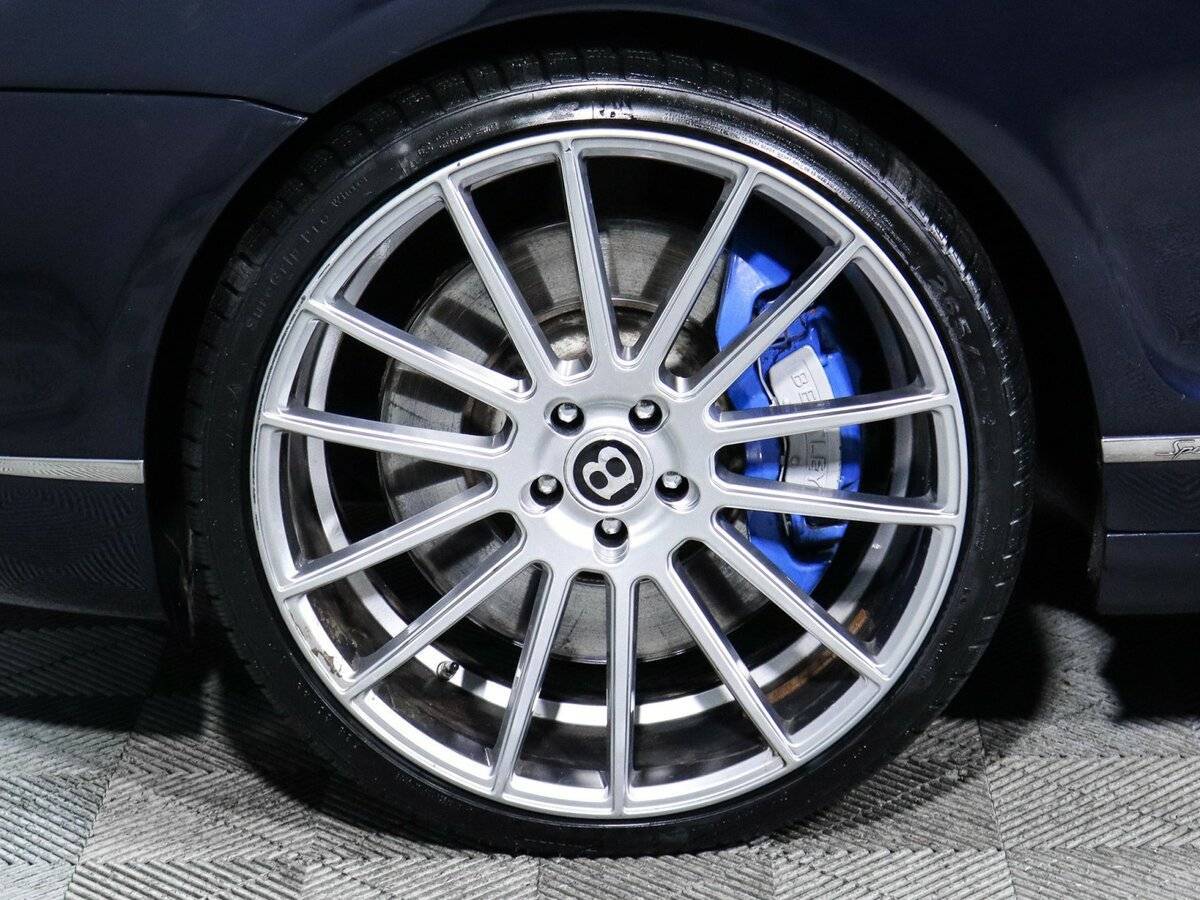 Б/У Бэнтли Continental Flying Spur 2012 года. Фото: #14