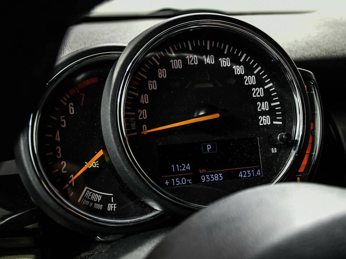 Б/У Мини Хэтч 2020 года. Фото: #9