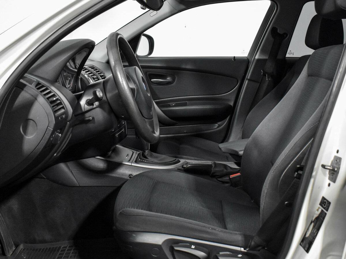 Б/У БМВ 1 серии 2010 года. Фото: #10