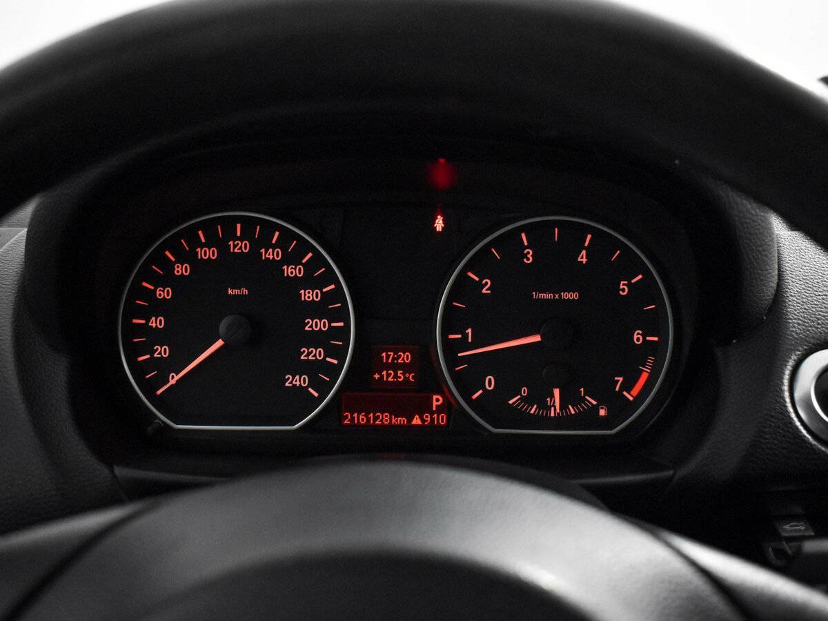 Б/У БМВ 1 серии 2010 года. Фото: #17