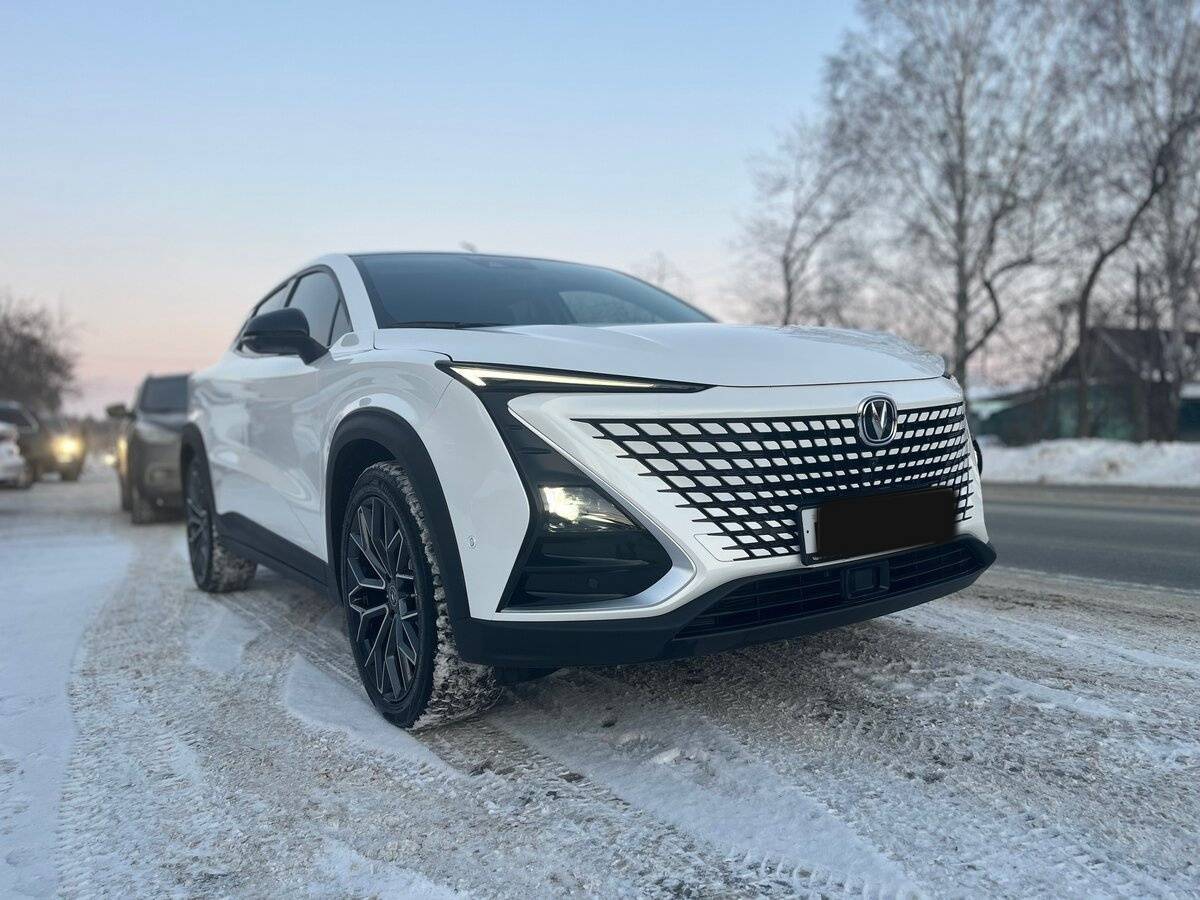 Б/У Чанган УНИ-Т 2023 года. Фото: #2