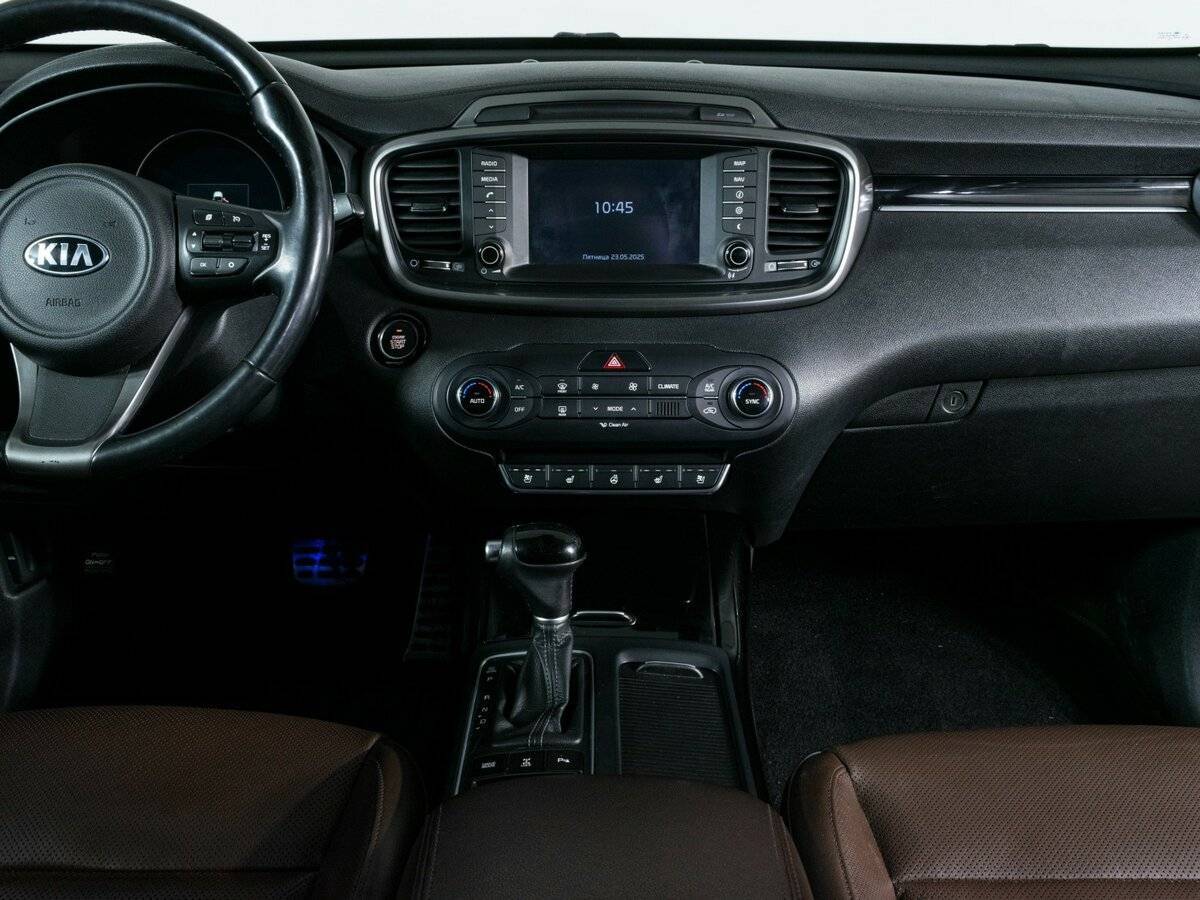 Б/У Киа Соренто 2017 года. Фото: #11