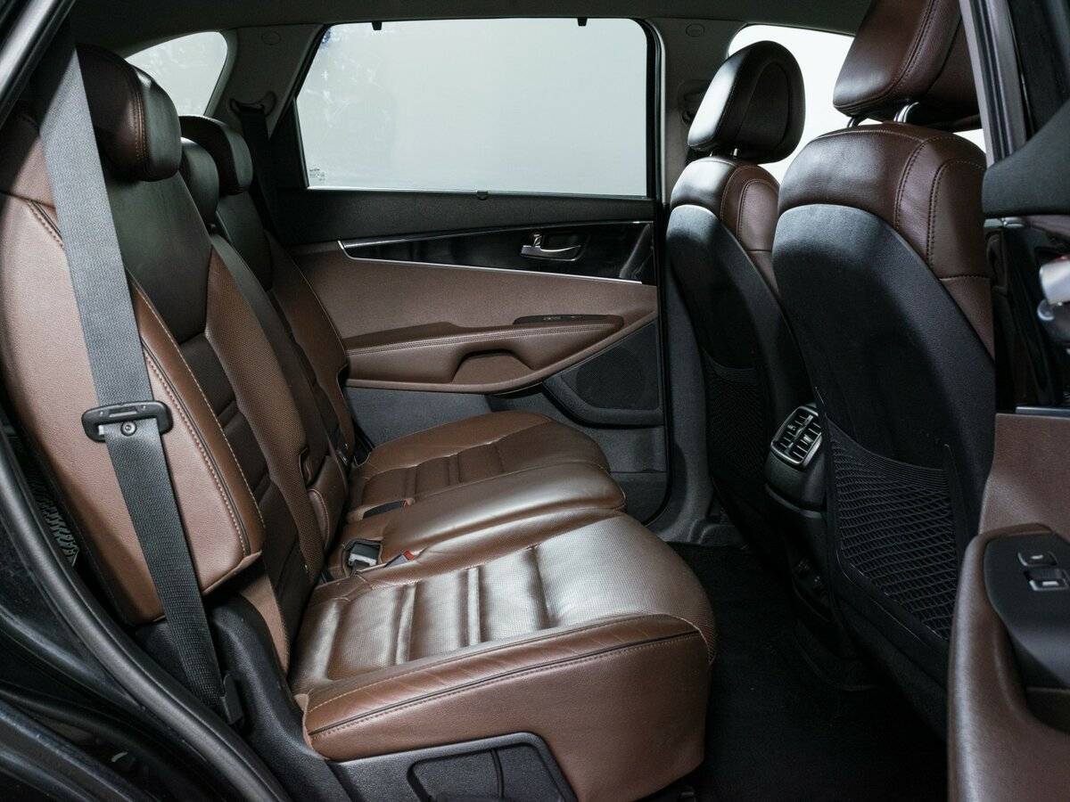 Б/У Киа Соренто 2017 года. Фото: #12