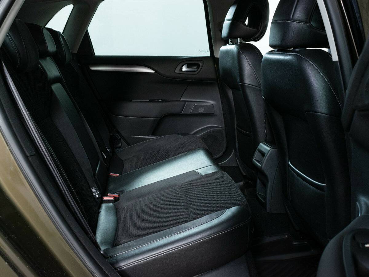 Б/У Ситроен Ц4 2013 года. Фото: #9