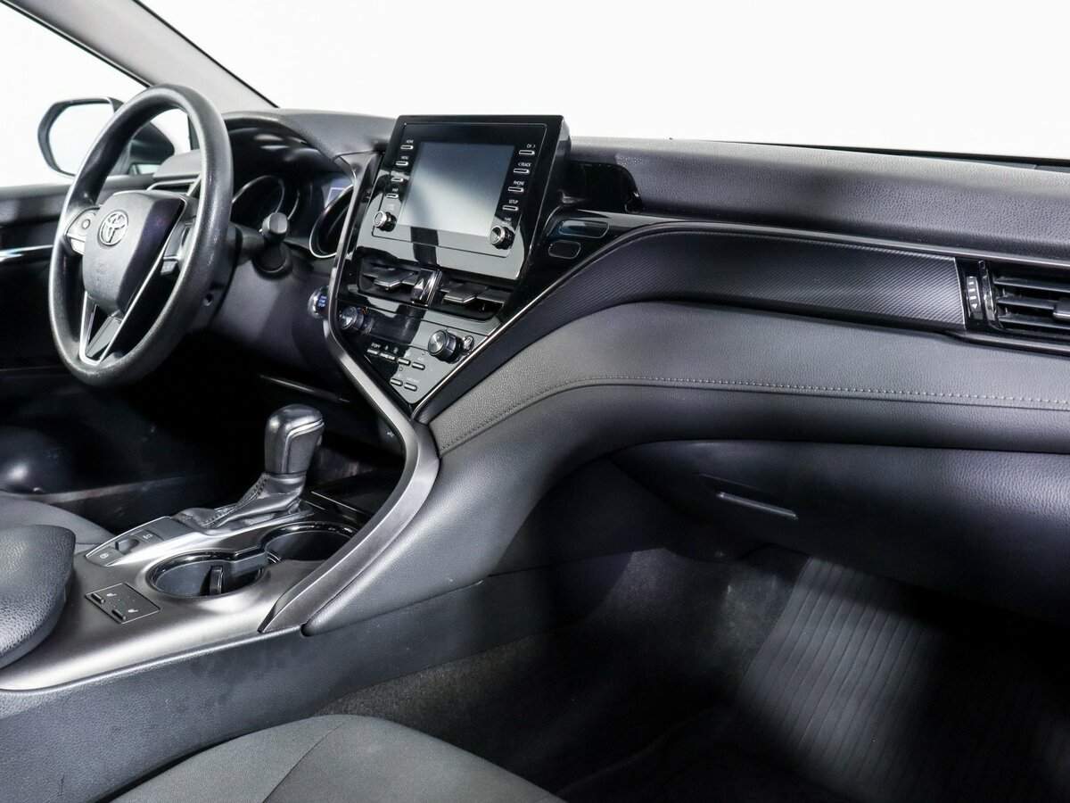 Б/У Тойота Камри 2021 года. Фото: #8