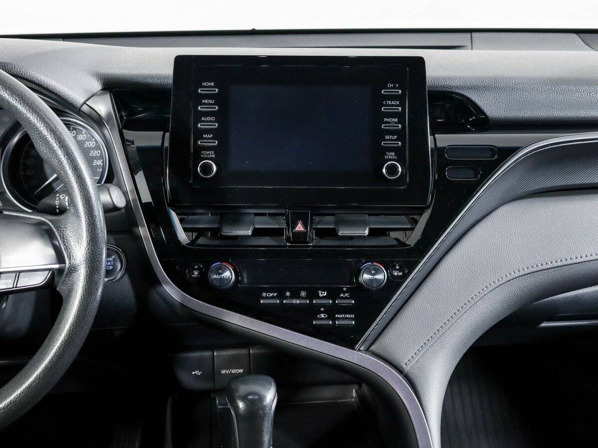 Б/У Тойота Камри 2021 года. Фото: #12