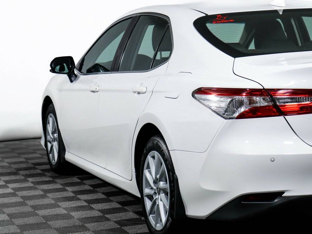 Б/У Тойота Камри 2021 года. Фото: #19