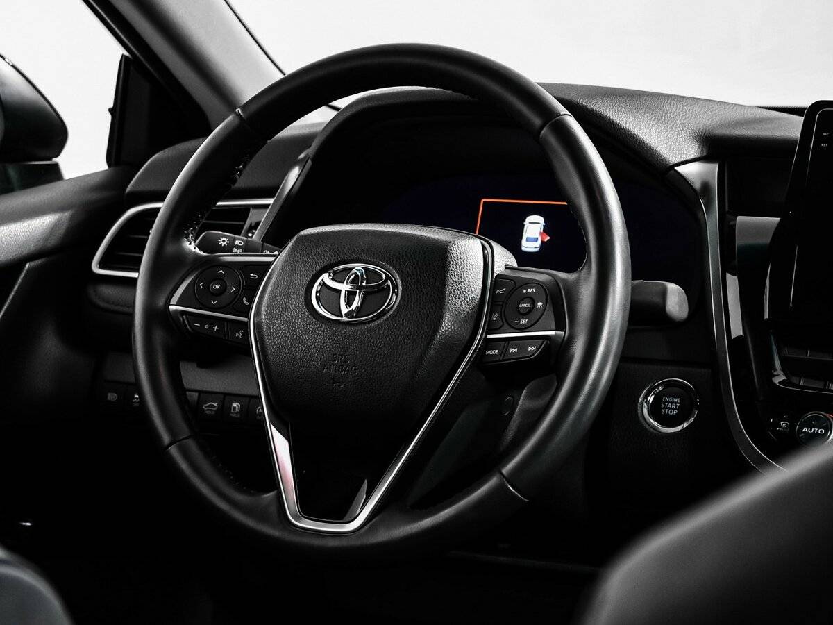 Б/У Тойота Камри 2023 года. Фото: #11