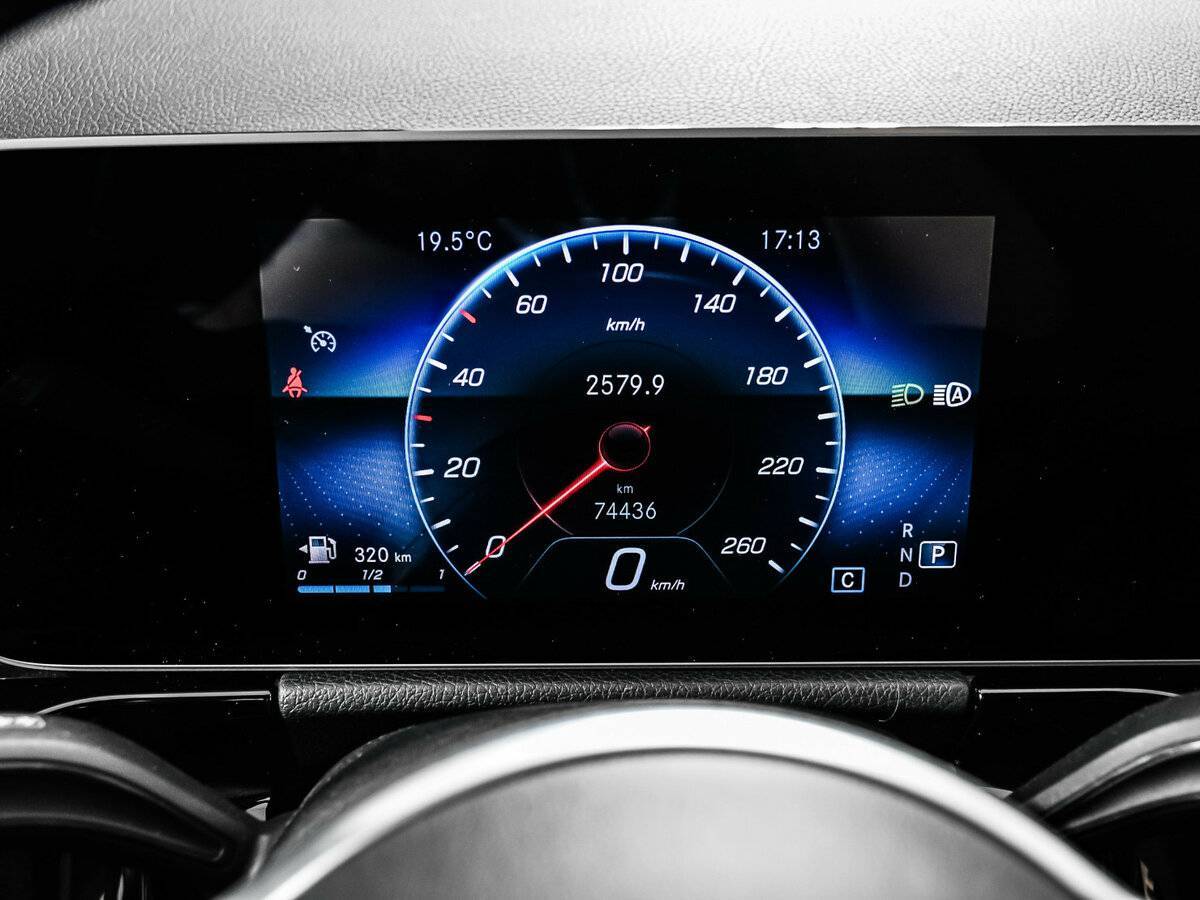 Б/У Мерседес-Бенц ГЛА 2020 года. Фото: #9