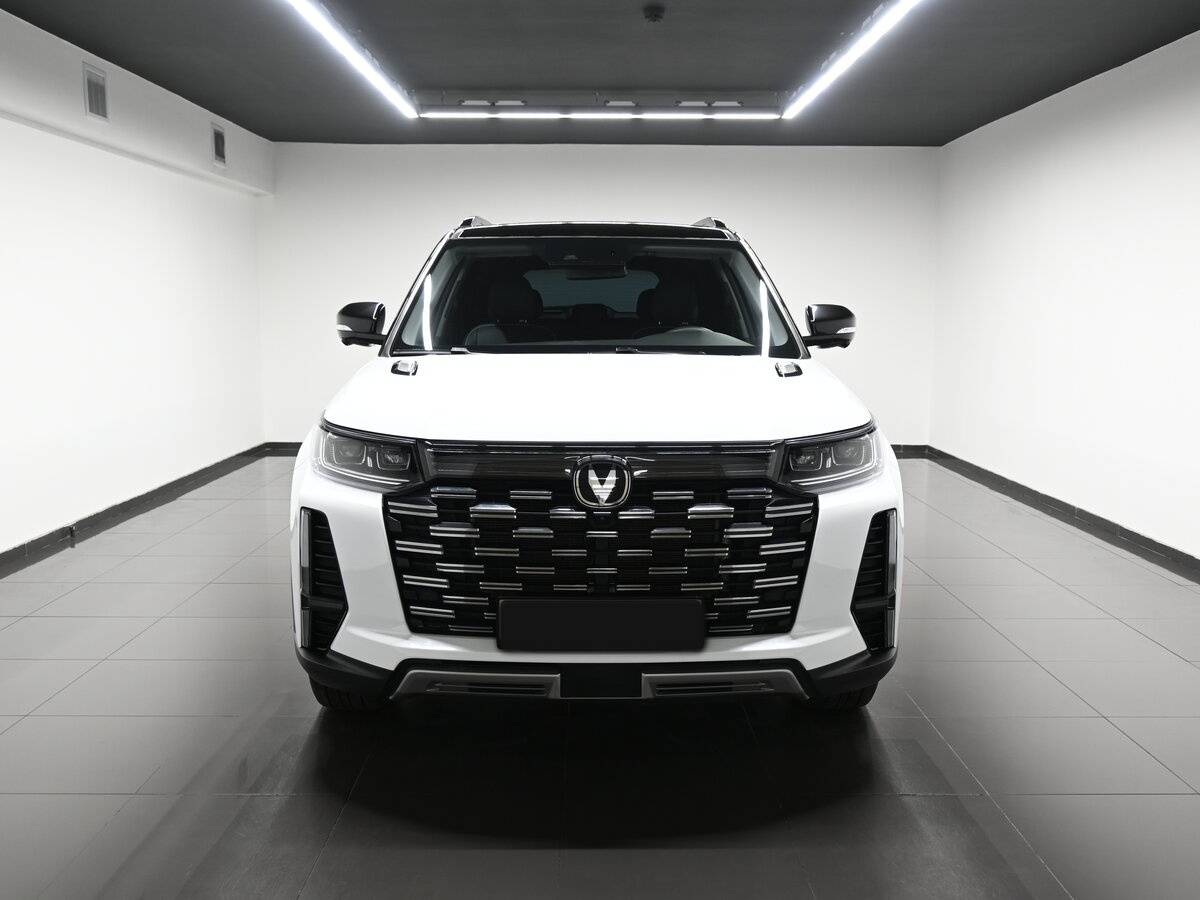 Б/У Чанган КС95 2023 года. Фото: #2