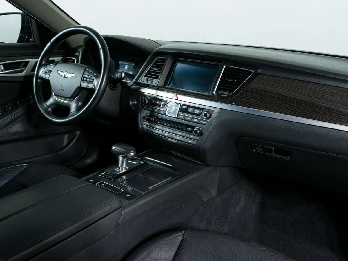 Б/У Генезис Г80 2017 года. Фото: #9