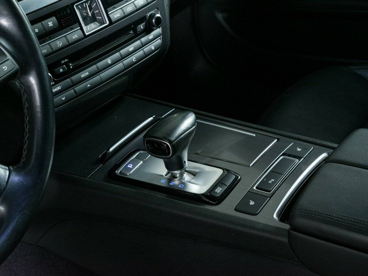 Б/У Генезис Г80 2017 года. Фото: #15