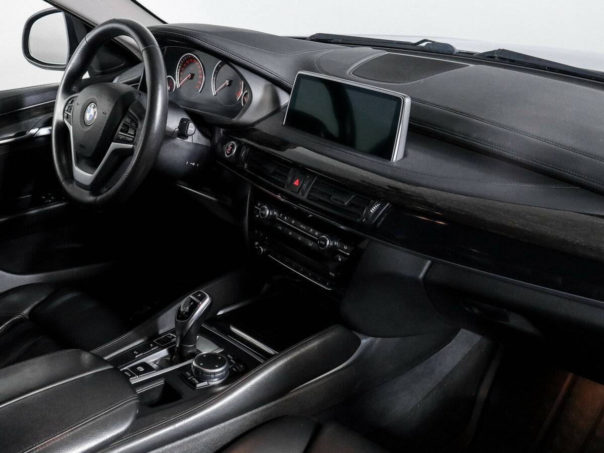 Б/У БМВ Икс6 2016 года. Фото: #6