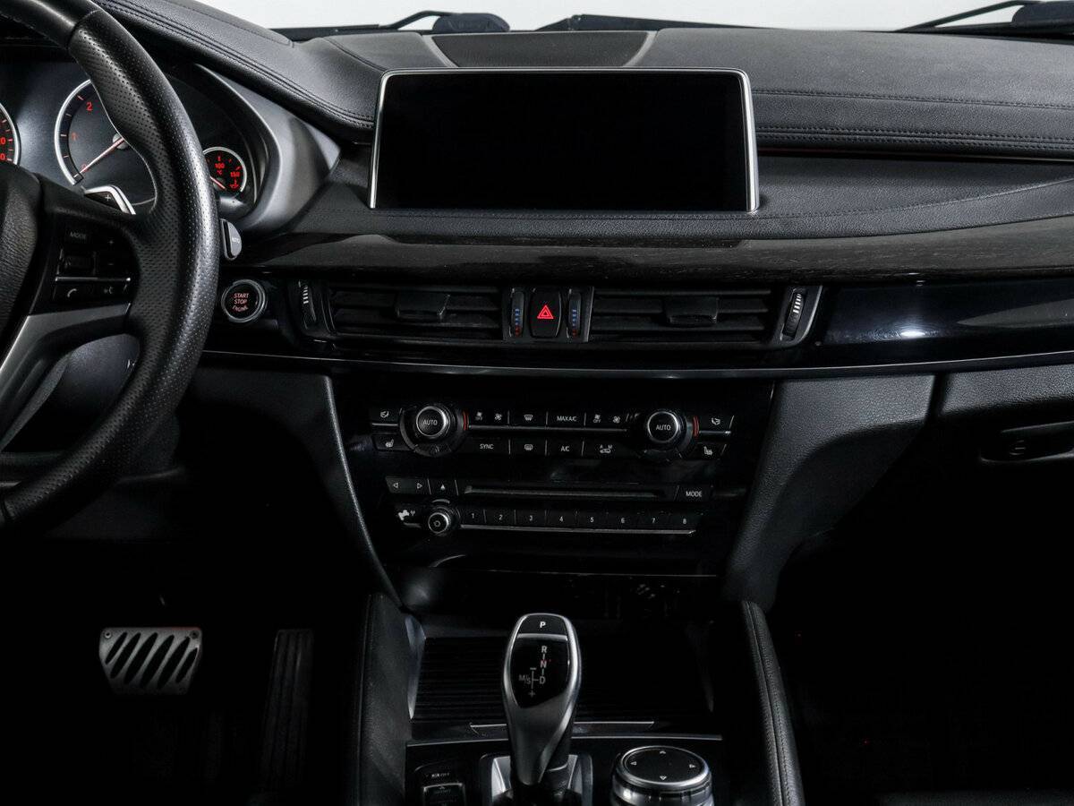 Б/У БМВ Икс6 2016 года. Фото: #10