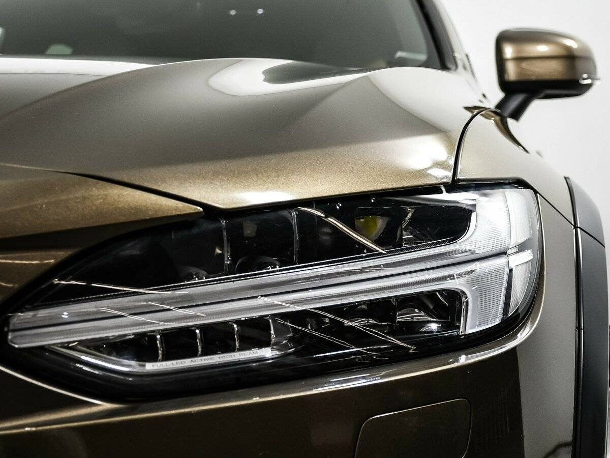 Б/У Вольво В90 Кросс Кантри 2017 года. Фото: #13