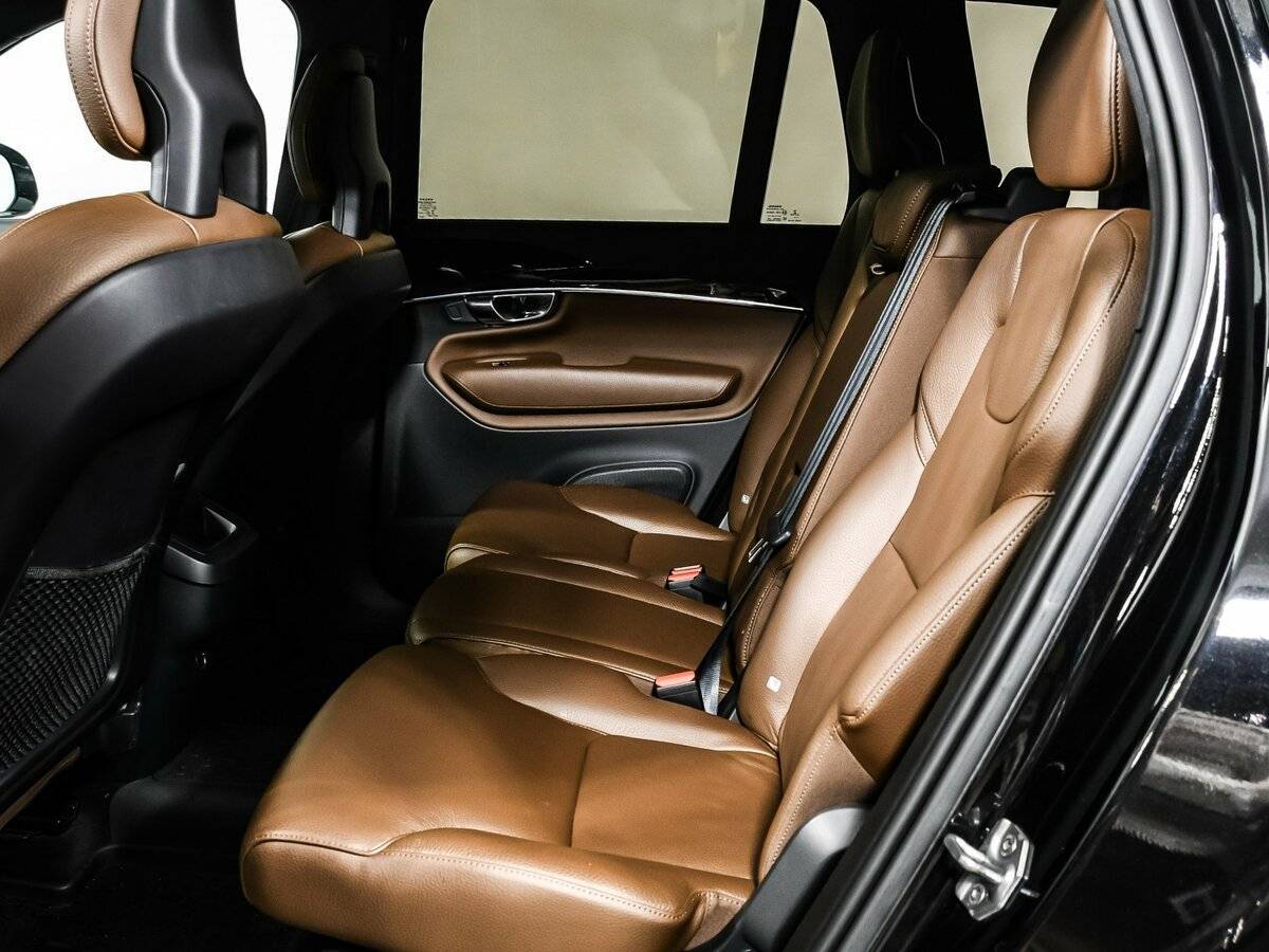 Б/У Вольво ИксЦ90 2017 года. Фото: #12