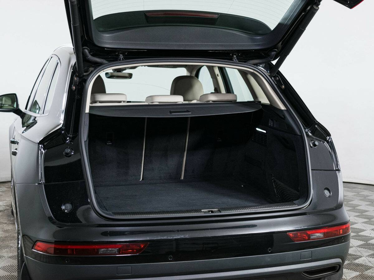 Б/У Ауди К5 2017 года. Фото: #6