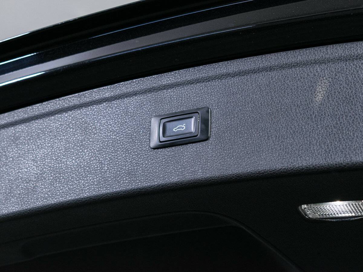 Б/У Ауди К5 2017 года. Фото: #7