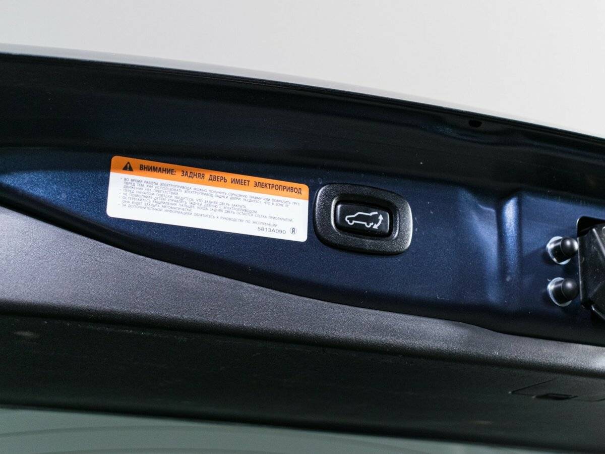 Б/У Митсубиши Оутлэндер 2020 года. Фото: #9