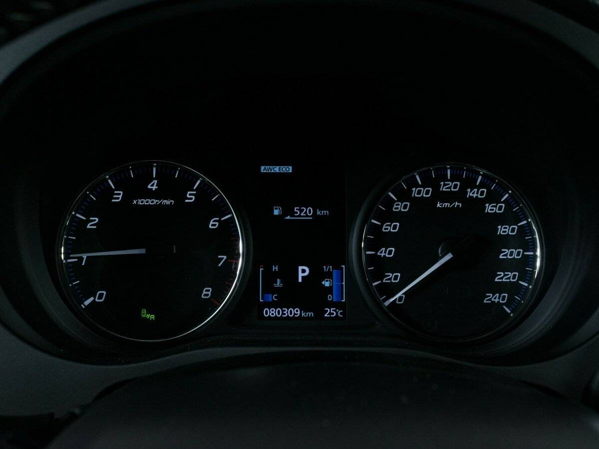 Б/У Митсубиши Оутлэндер 2020 года. Фото: #13