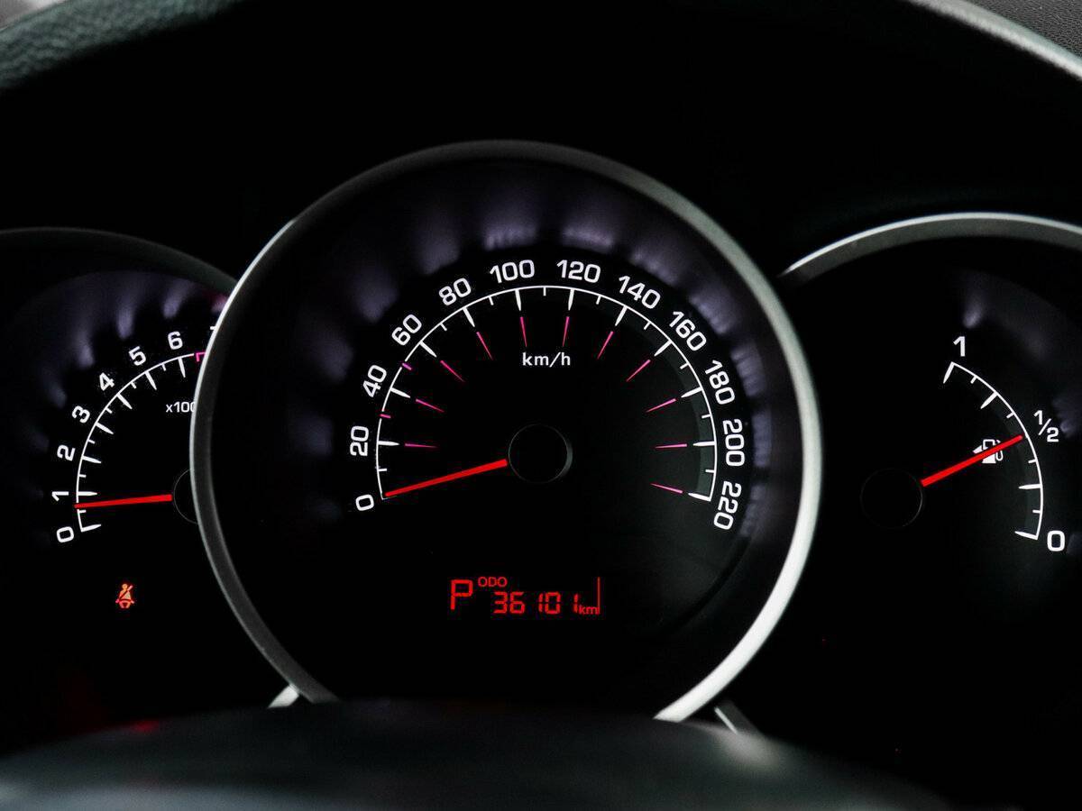 Б/У Киа Венга 2016 года. Фото: #6