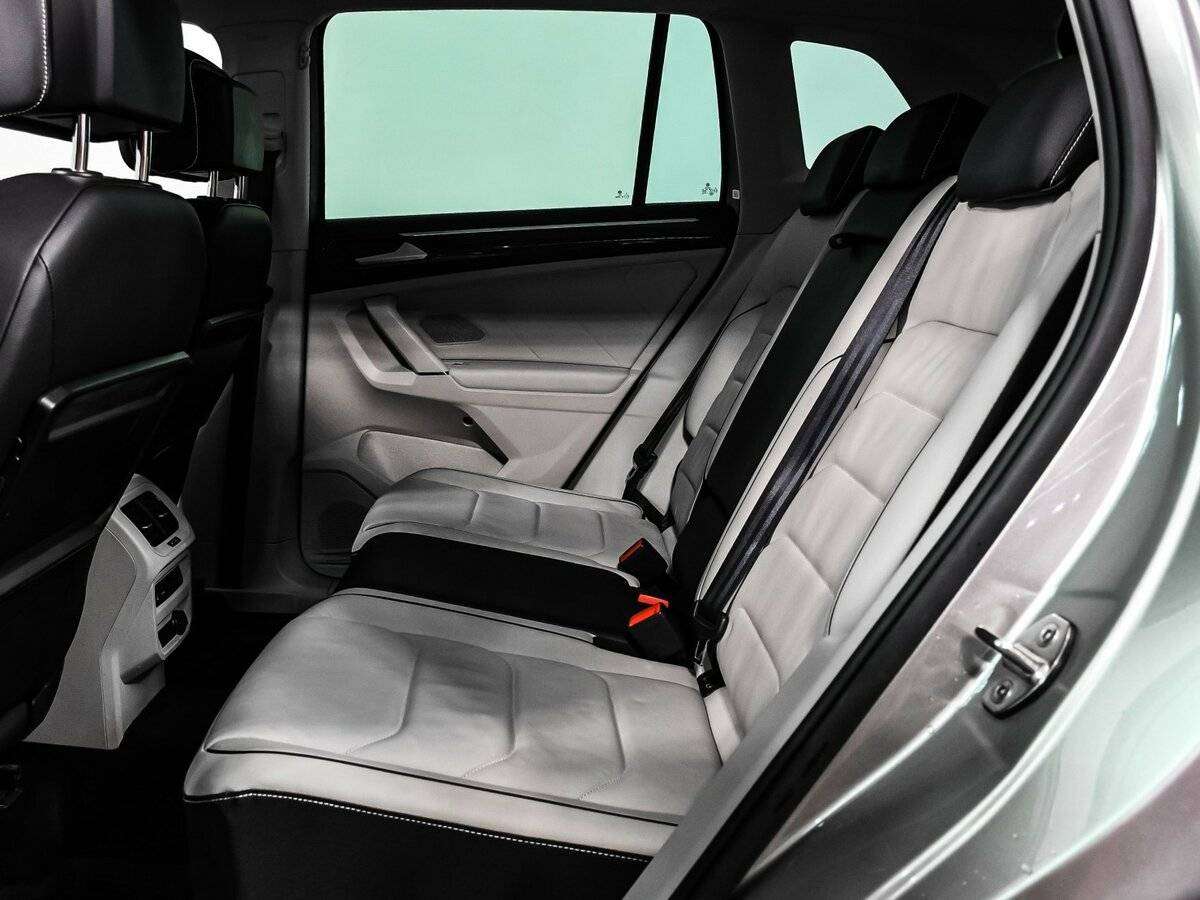 Б/У Фольксваген Тигуан 2017 года. Фото: #12